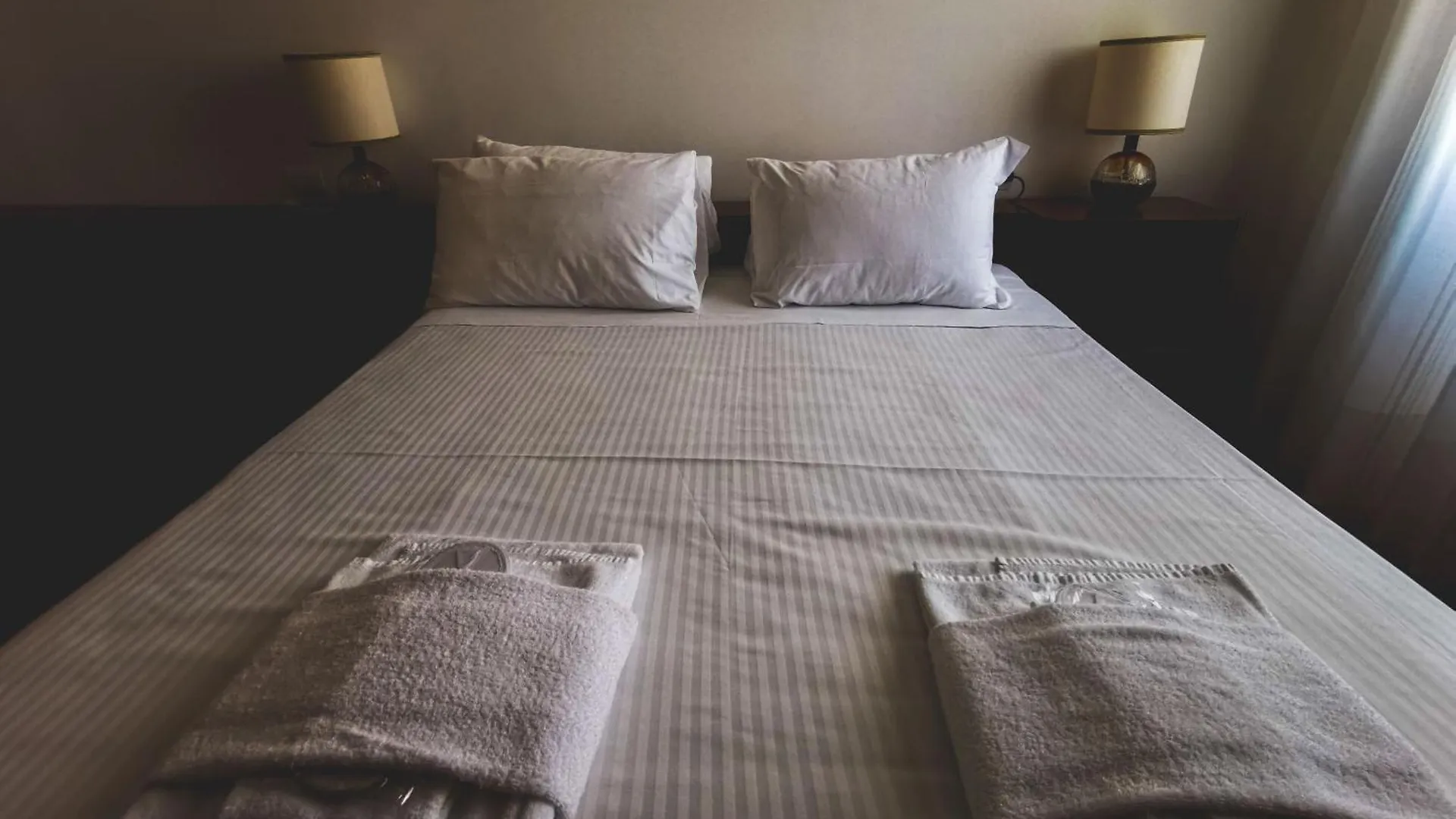 Apartment L'Arche Comfort&Relax - Old Style House Milan